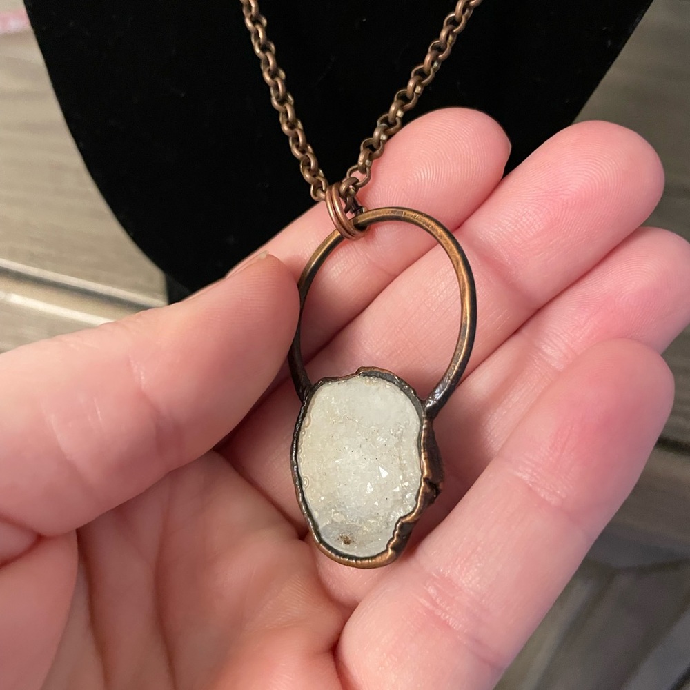Geode necklace - Picture 2 of 3